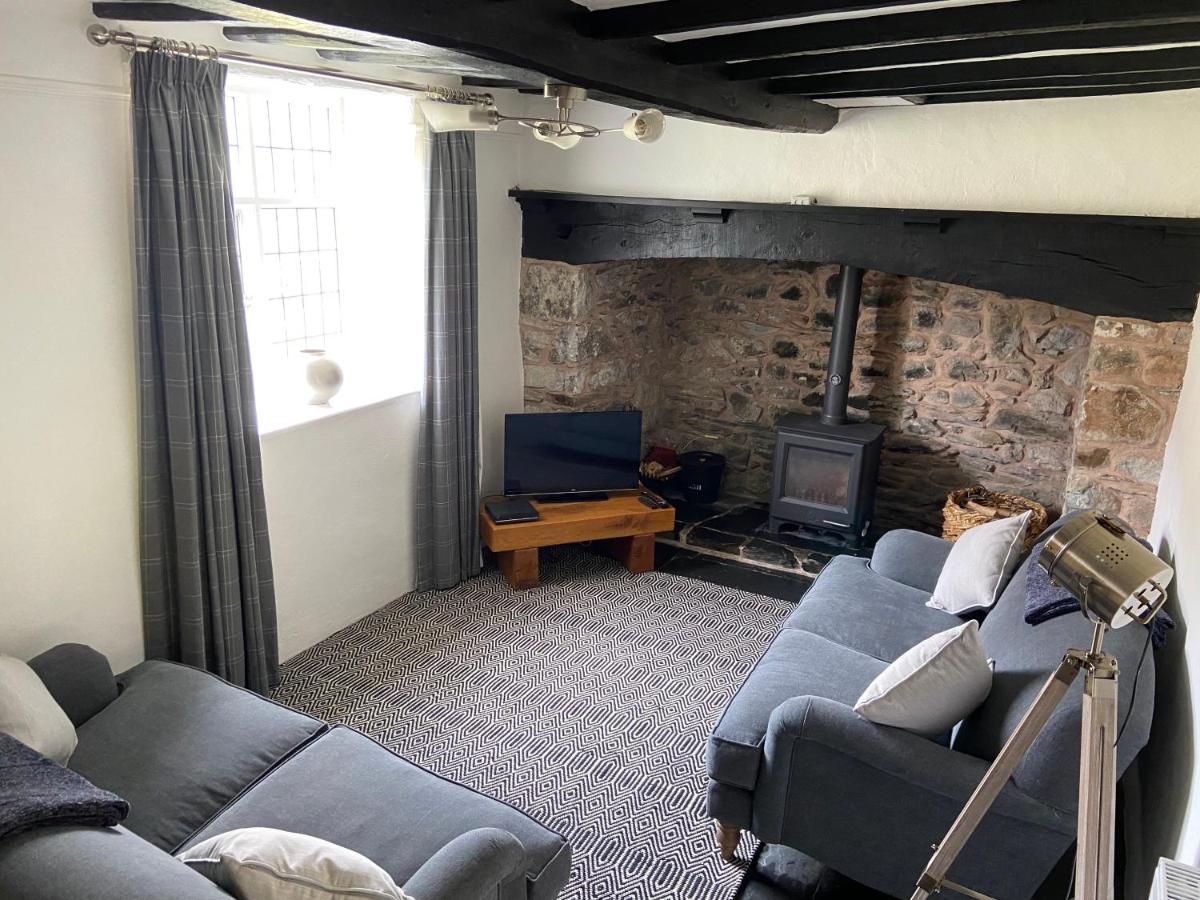 LlangynogBryn Glas Wales别墅 外观 照片
